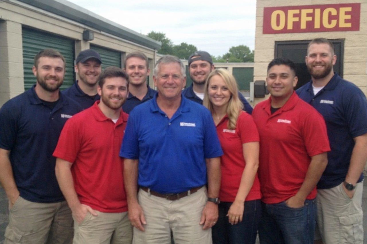 Water damage restoration professionals in Highlands Ranch, CO